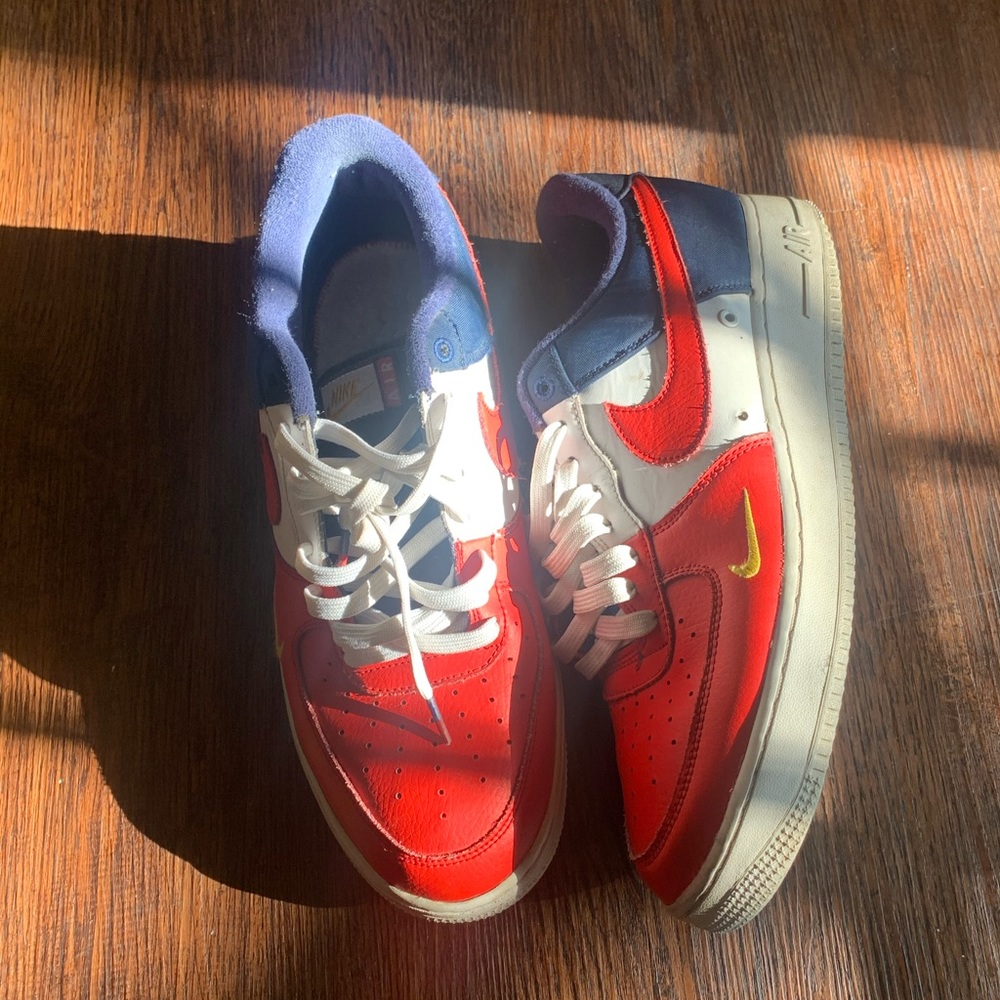 Men’s Nike Tennis Shoes Size 12-US